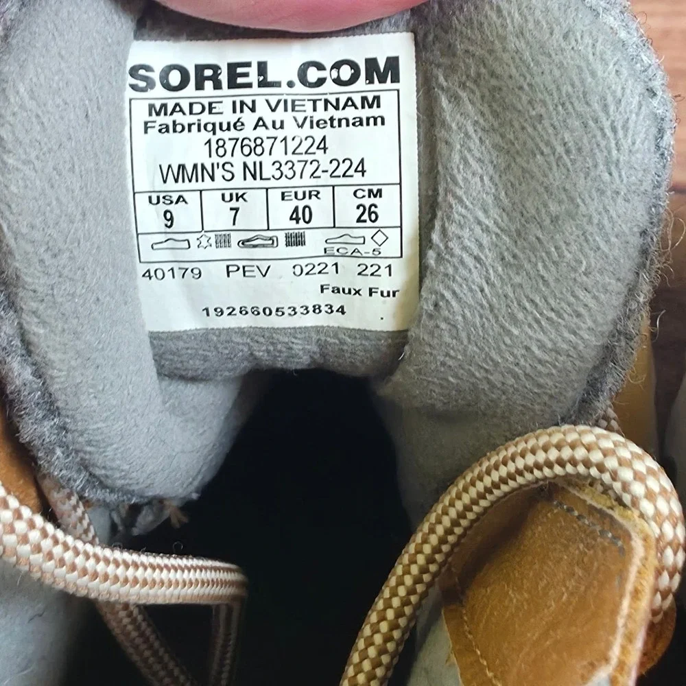 Sorel Kinetic Sport Boots Womens 9 Brown Good Waterproof Leather Felt NL3372-224